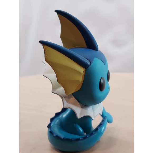 Funko POP! Pokémon Vaporeon #627 Vinyl Figurine - Picture 4 of 5